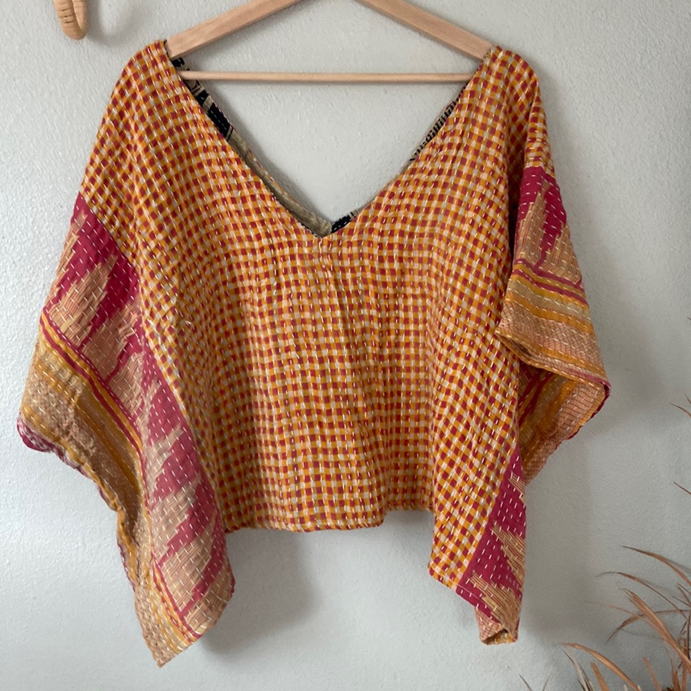 Kantha Bae V Neck Crop Top NEW